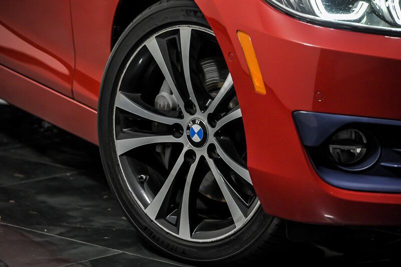 Used 2021 BMW 230i xDrive Convertible w/ Premium Package AWD/4WD image 3