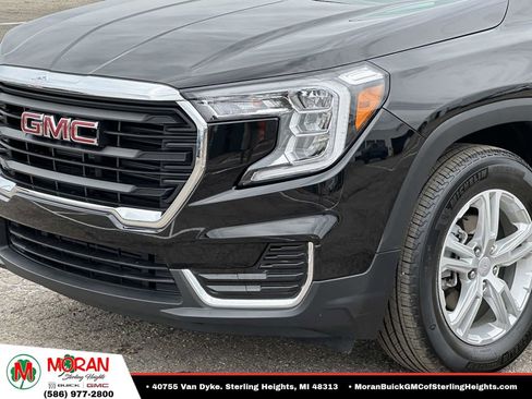 Certified 2023 GMC Terrain SLE w/ Driver Convenience Package FWD image 8
