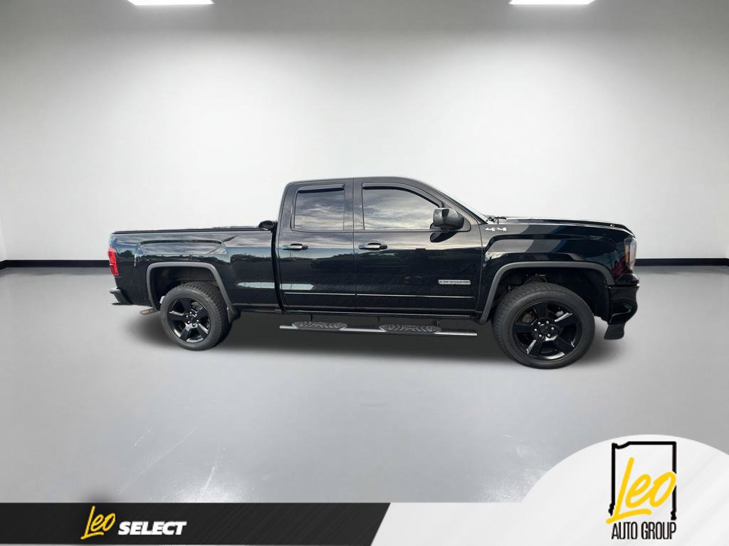 Used 2017 GMC Sierra 1500 SLE w/ SLE Value Package AWD/4WD image 18