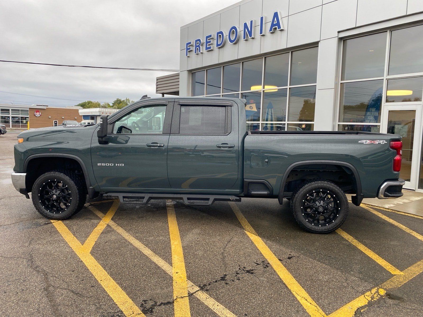 Used 2026 Chevrolet Silverado 2500 LT AWD/4WD image 3