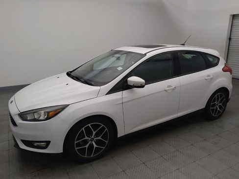Used 2018 Ford Focus SEL FWD image 2