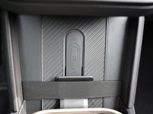 Used 2025 MINI Cooper 2-Door Hardtop image 26