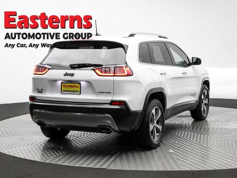 Used 2019 Jeep Cherokee Limited AWD/4WD image 5