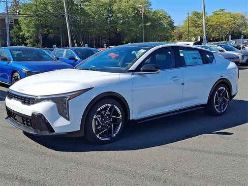 New 2025 Kia K4 GT-Line w/ GT-Line Premium Package image 2