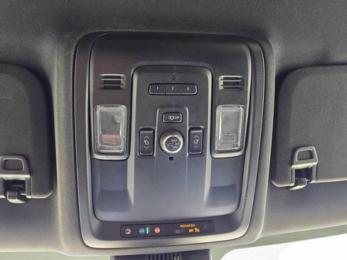 Used 2023 Chevrolet Tahoe LT w/ Luxury Package AWD/4WD image 31