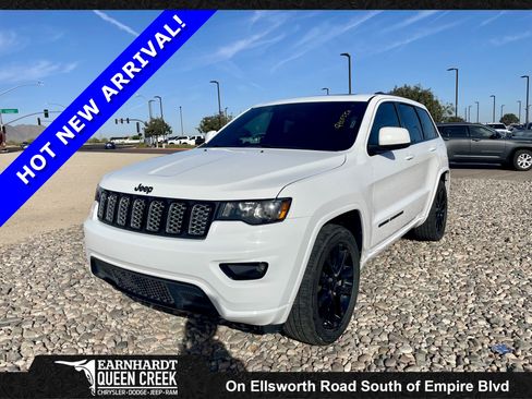Used 2019 Jeep Grand Cherokee Altitude AWD/4WD image 1