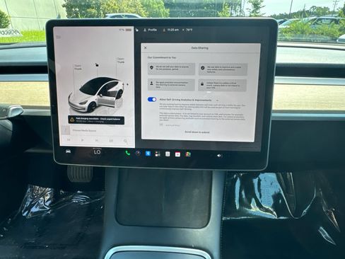Used 2023 Tesla Model 3 Standard Range RWD image 27