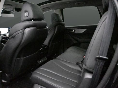 Certified 2025 Acura MDX SH-AWD image 10