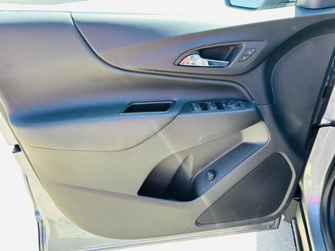 Used 2024 Chevrolet Equinox LT w/ LPO, Floor Liner Package FWD image 11