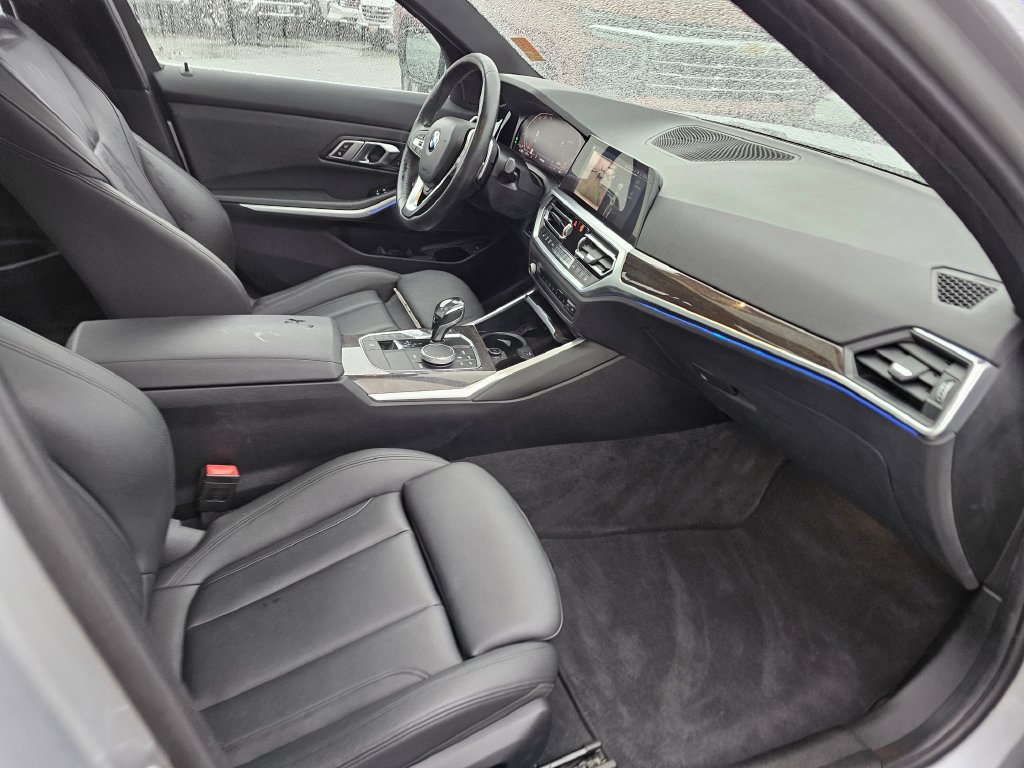 Used 2019 BMW 330i xDrive Sedan w/ Convenience Package AWD/4WD image 12