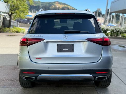Used 2024 Mercedes-Benz GLE 450e 4MATIC image 4