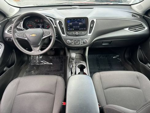 Used 2023 Chevrolet Malibu LS FWD image 27