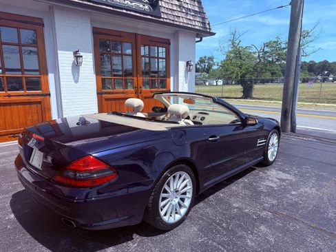 Used 2008 Mercedes-Benz SL 550 image 4