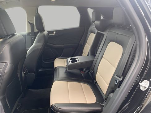 Certified 2022 Ford Escape Titanium w/ Titanium Elite Package image 12