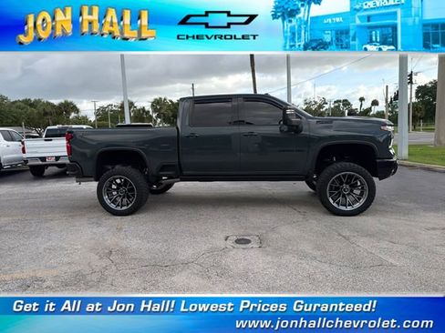 Used 2025 Chevrolet Silverado 2500 LTZ w/ Trail Boss Package AWD/4WD image 14