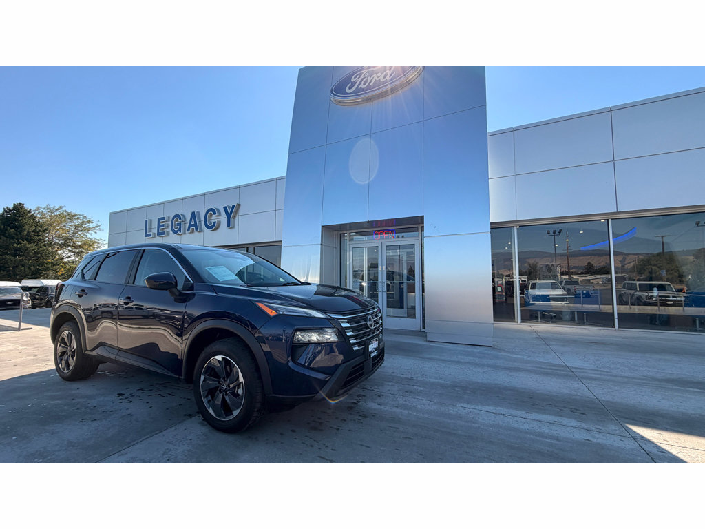 Used 2025 Nissan Rogue SV FWD image 1