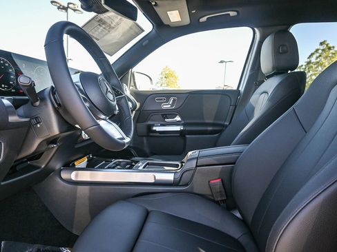 New 2026 Mercedes-Benz GLB 250 image 19