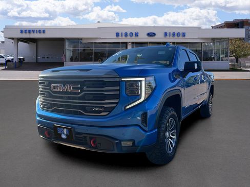 Used 2022 GMC Sierra 1500 AT4 w/ Technology Package image 1