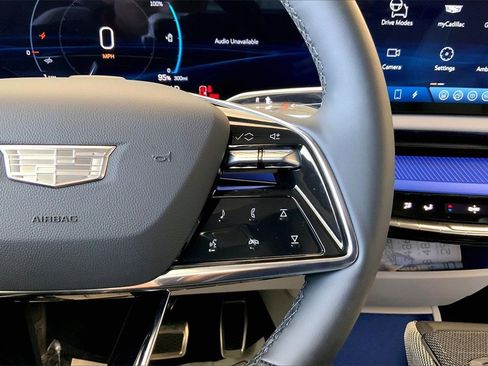 New 2026 Cadillac Optiq Sport 2 image 25