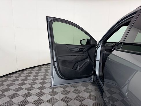 Used 2024 Chevrolet Equinox RS FWD image 24