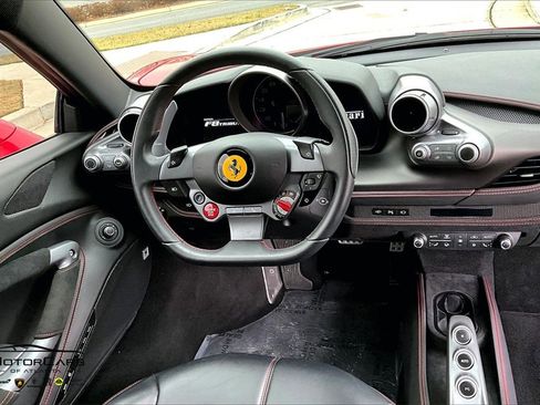 Used 2020 Ferrari F8 Tributo image 7