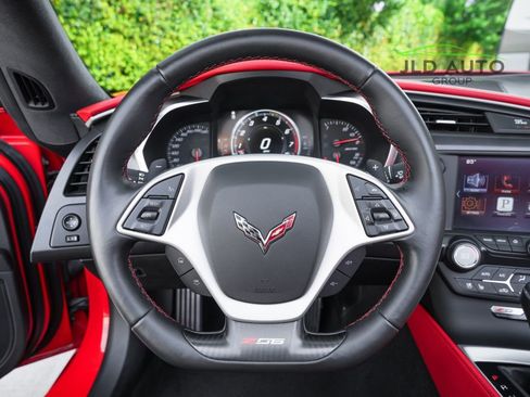 Used 2016 Chevrolet Corvette Z06 w/ 3LZ Preferred Equipment Group image 17