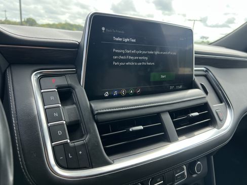 Used 2021 Chevrolet Tahoe Z71 w/ Rear Media and Nav Package image 26