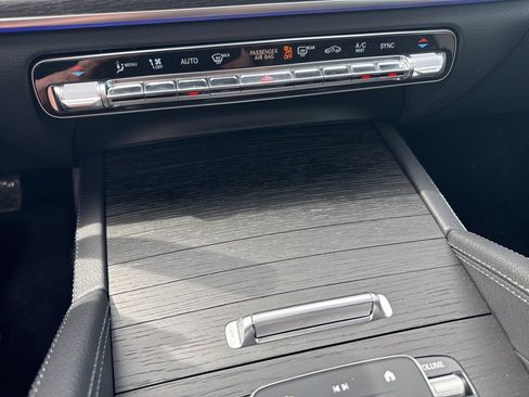 New 2026 Mercedes-Benz GLS 450 4MATIC image 37