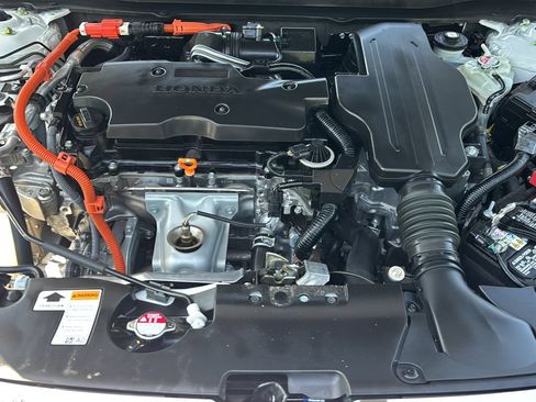 Used 2022 Honda Accord Sport image 9