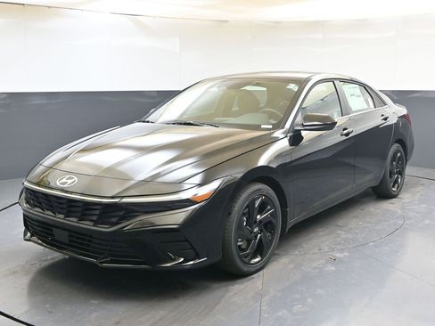 New 2026 Hyundai Elantra SEL Sport image 1