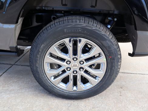 New 2025 Ford F150 King Ranch w/ FX4 Off-Road Package image 21