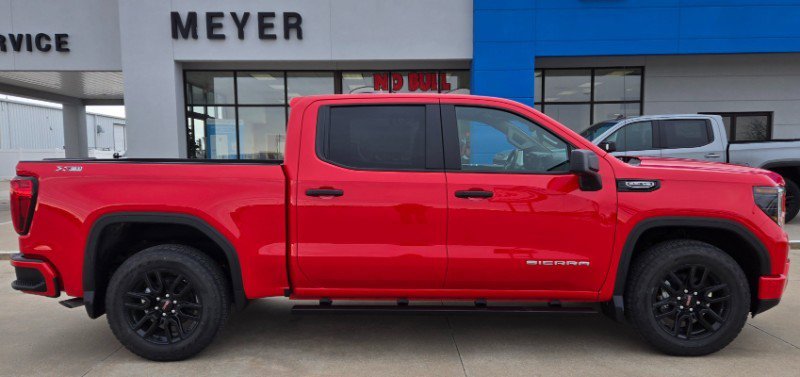 Used 2025 GMC Sierra 1500 Pro w/ Graphite Edition AWD/4WD image 1