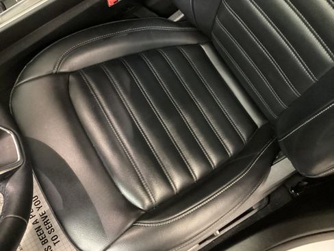 Used 2024 Ford Edge SEL w/ Convenience Package image 17