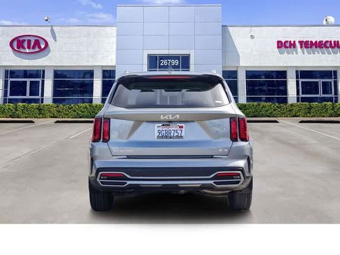 Used 2023 Kia Sorento EX image 5