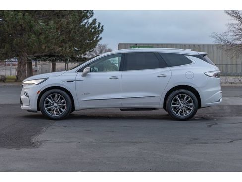 Used 2022 Buick Enclave Avenir w/ Avenir Technology Package image 6