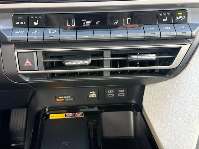 Used 2026 Toyota Camry XLE FWD image 16