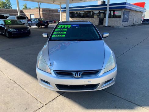 Used 2006 Honda Accord EX image 2