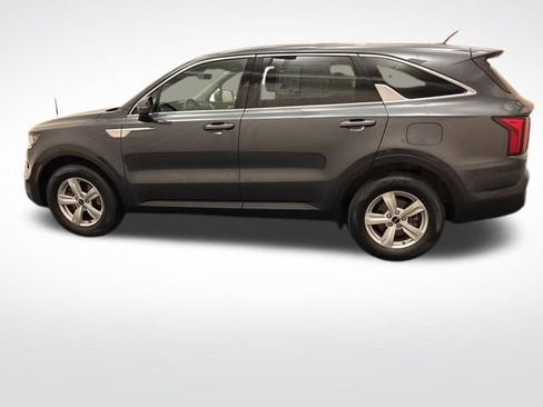 Used 2022 Kia Sorento LX FWD image 5