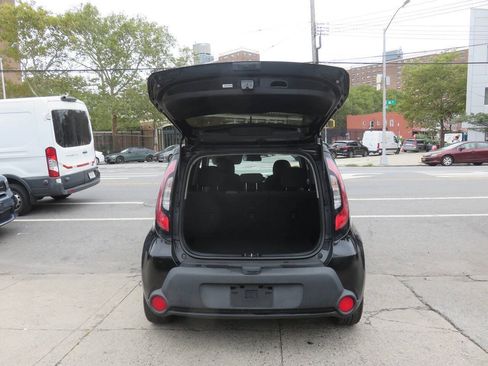 Used 2015 Kia Soul FWD image 19
