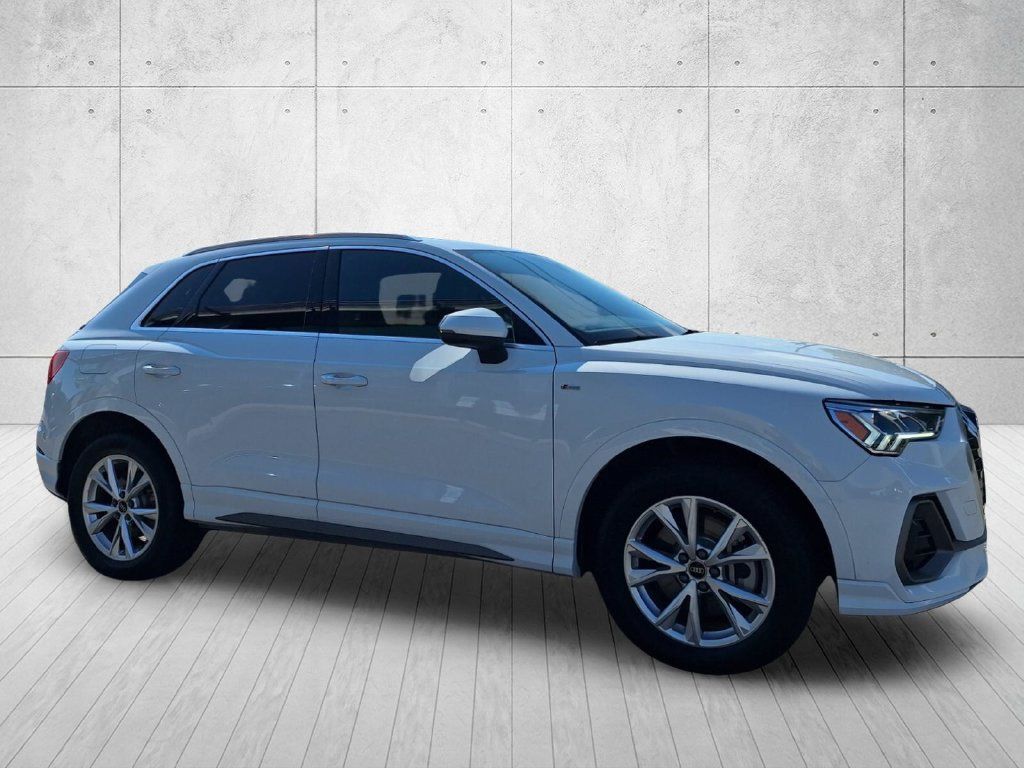 Used 2025 Audi Q3 2.0T Premium AWD/4WD image 3