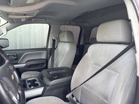 Used 2018 Chevrolet Silverado 1500 LT w/ All Star Edition image 11