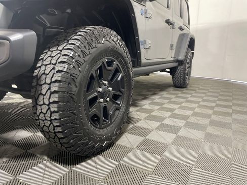 Used 2023 Jeep Wrangler Unlimited Rubicon 4xe w/ Steel Bumper Group AWD/4WD image 19
