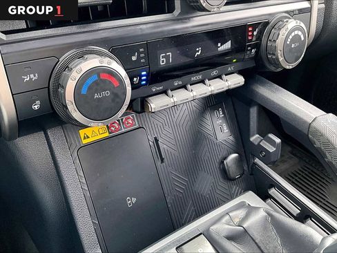 Used 2025 Toyota 4Runner TRD Off-Road Premium w/ Tow Technology Package AWD/4WD image 34