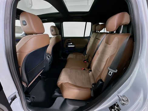 New 2026 Mercedes-Benz GLB 250 image 25