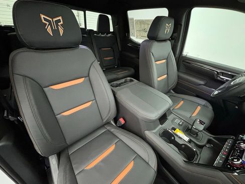 New 2025 GMC Sierra 1500 AT4 w/ AT4 Premium Package image 40