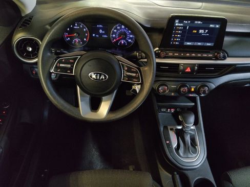 Used 2021 Kia Forte LXS FWD image 22