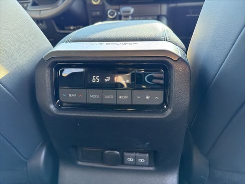 Used 2024 Toyota Land Cruiser image 7