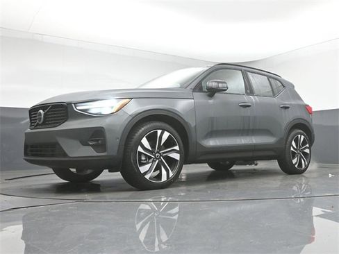 New 2026 Volvo XC40 B5 Ultra w/ Climate Package image 40
