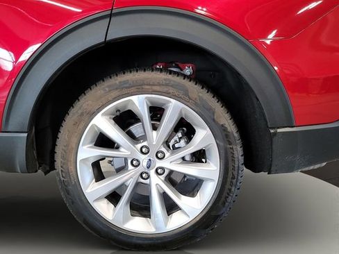 Used 2022 Ford Explorer Platinum w/ Equipment Group 601A AWD/4WD image 36