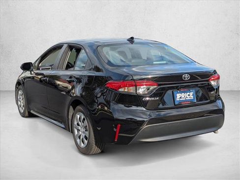 Certified 2025 Toyota Corolla LE image 8